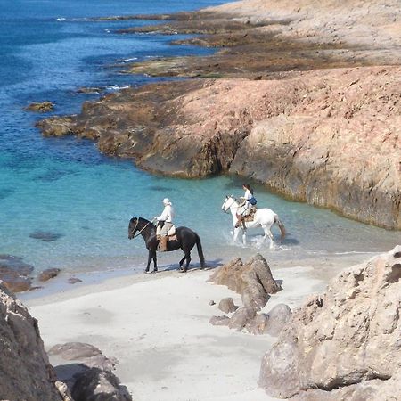 Bahia Bustamante Lodge Eksteriør bilde